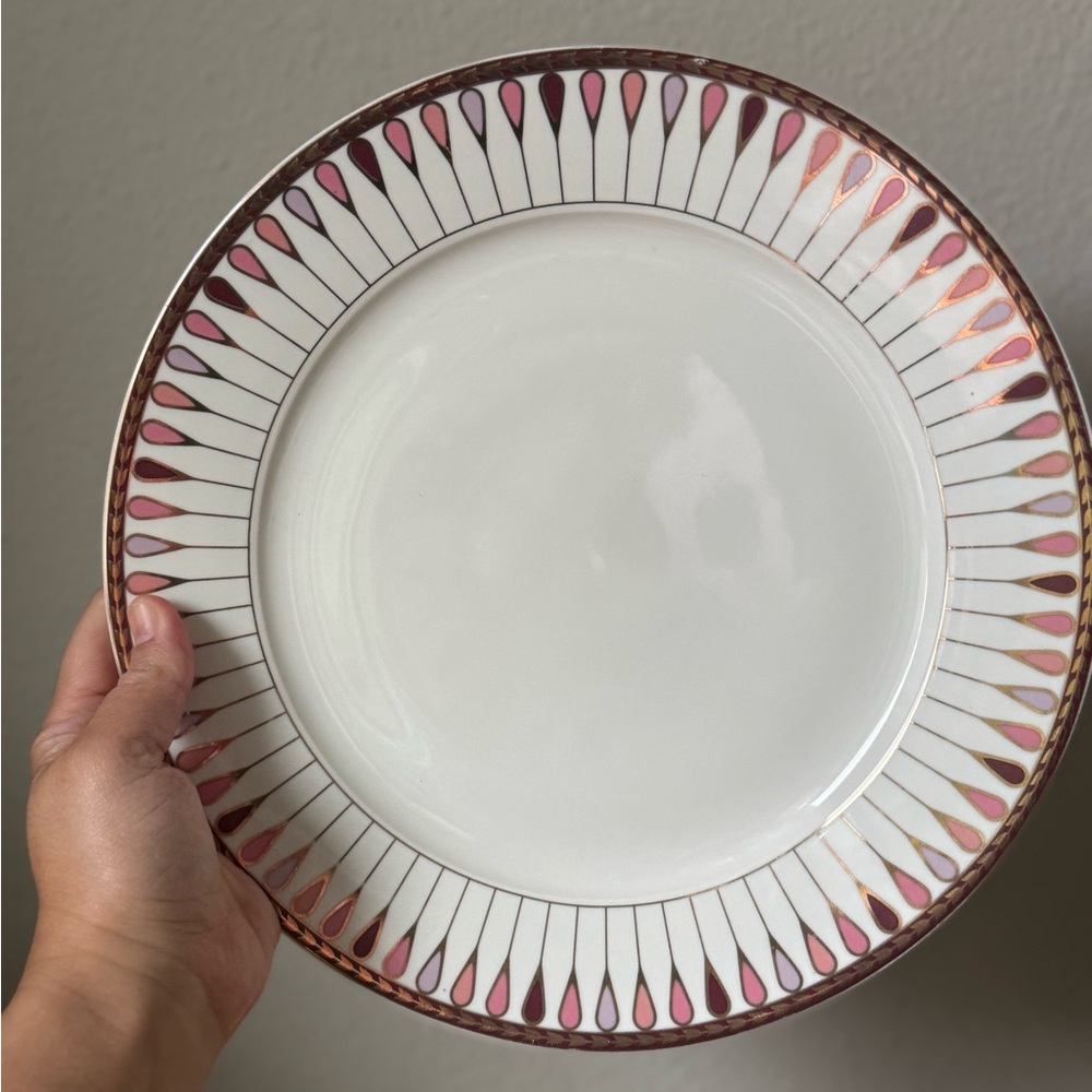 Grace teawear - taupe mauve blush
teardrop design
Dish plate serving